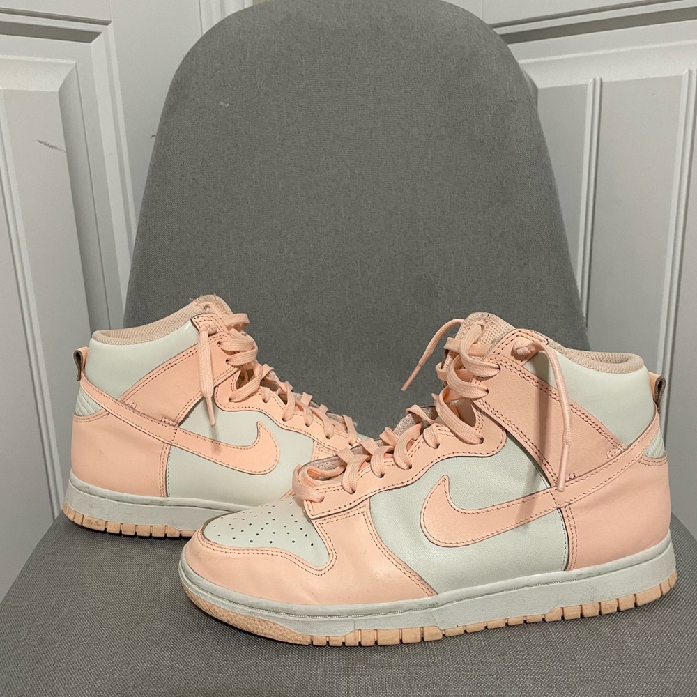 Peach pink high nike dunks 🍑🤍